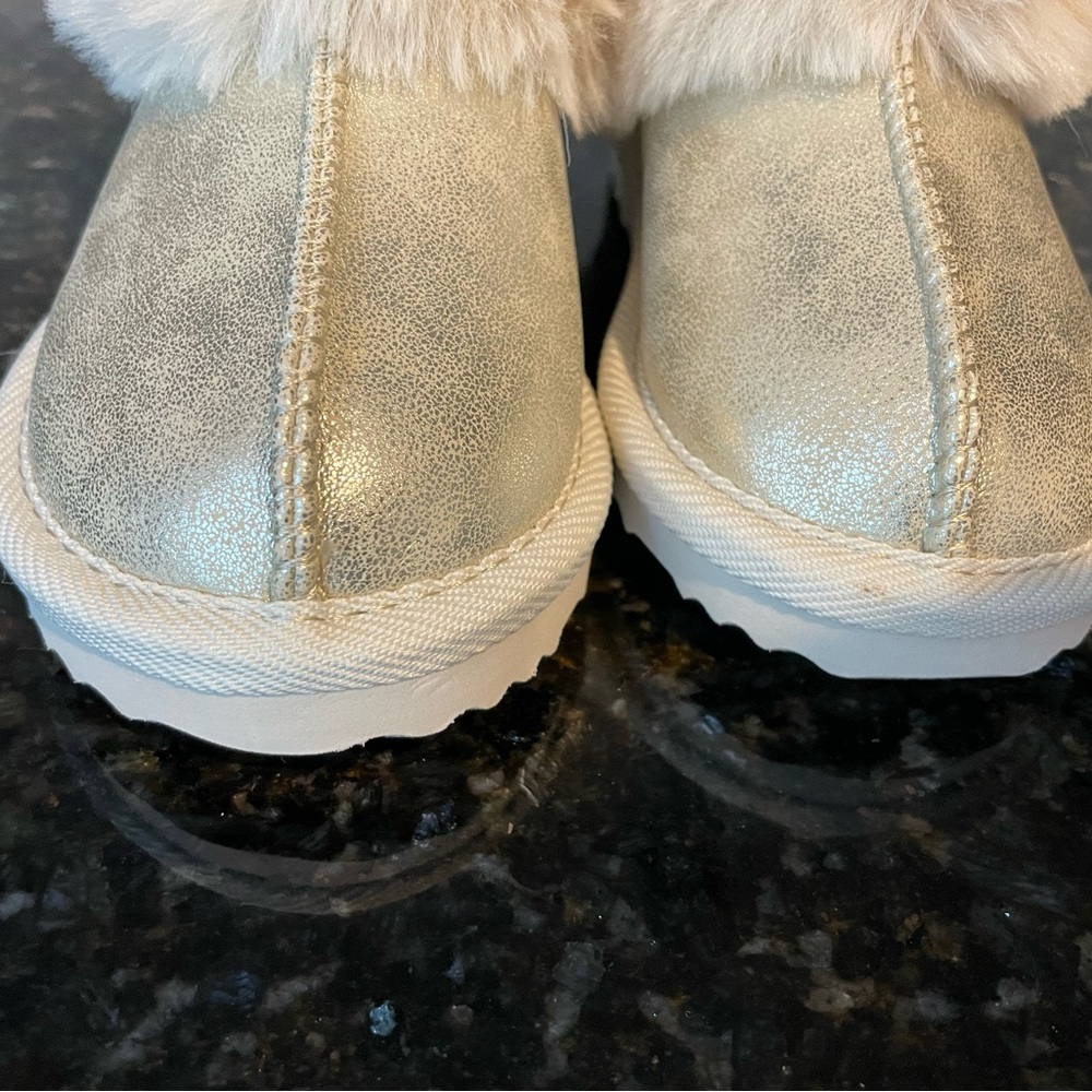 Cat & Jack Amaya Combat Boots + Faux Fur Cuff Booties - Toddler Girls Size 9 - Picture 11 of 11